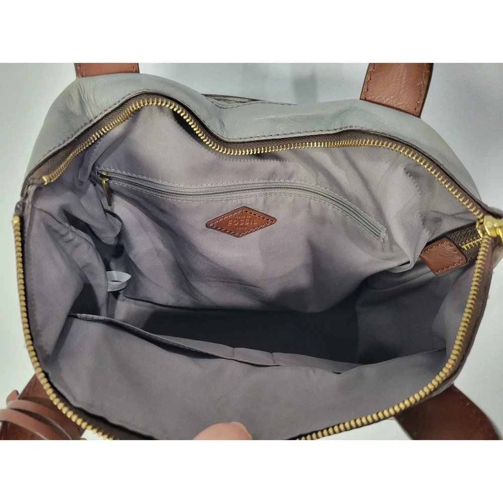 Fossil vintage shopper